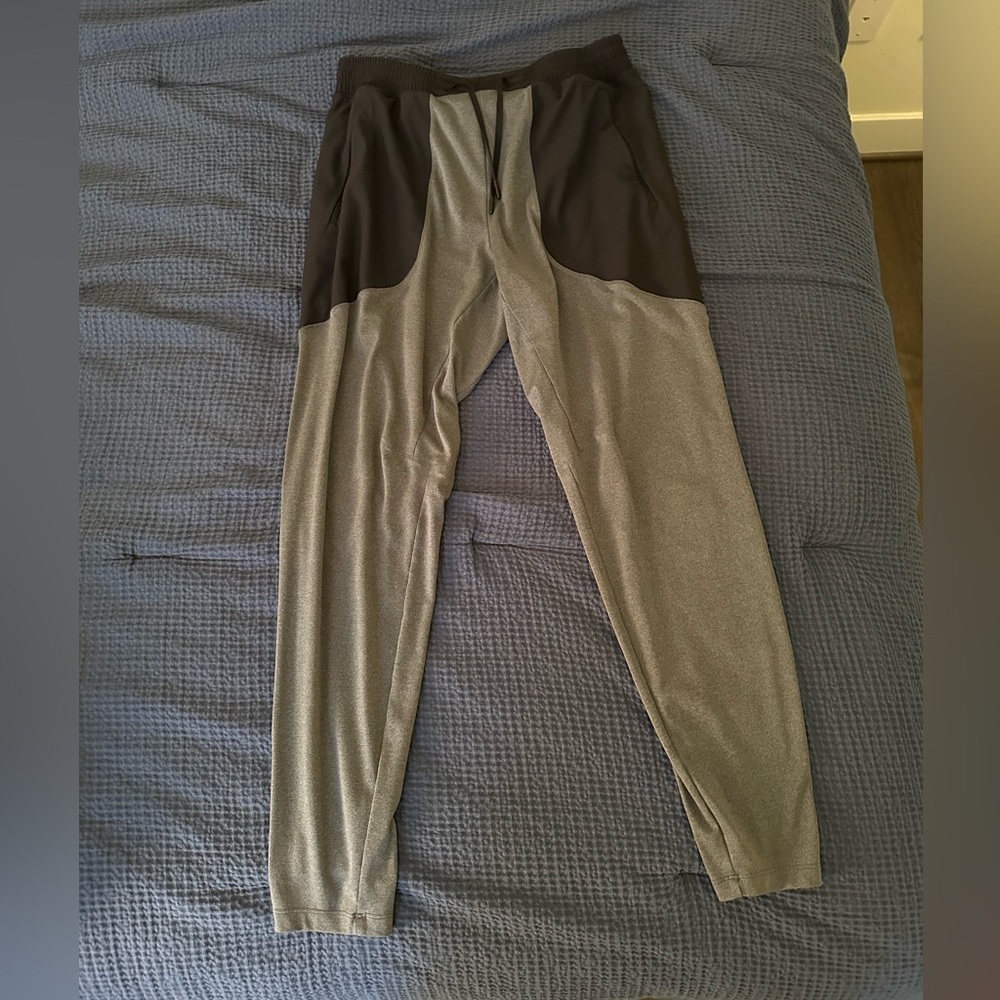 Lululemon Men’s Joggers | Large